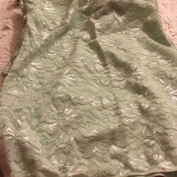 Light green halter lace blouse - Picture 5 of 7